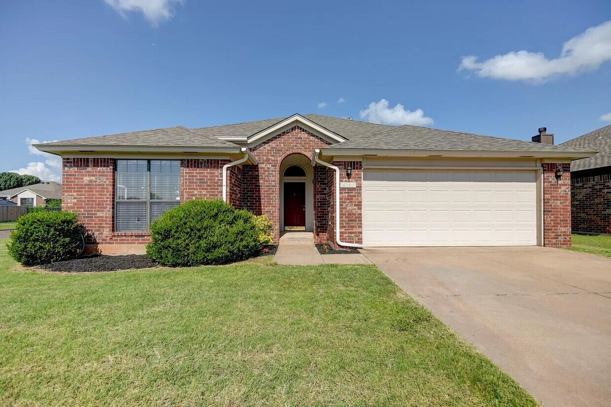 Primary Photo - 16301 Osceola Trl