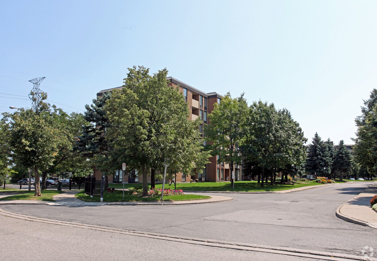 Primary Photo - Village at the Pines