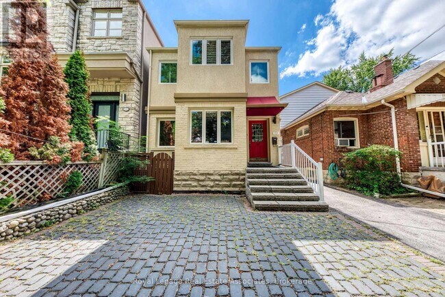 Building Photo - 123 Melrose Ave