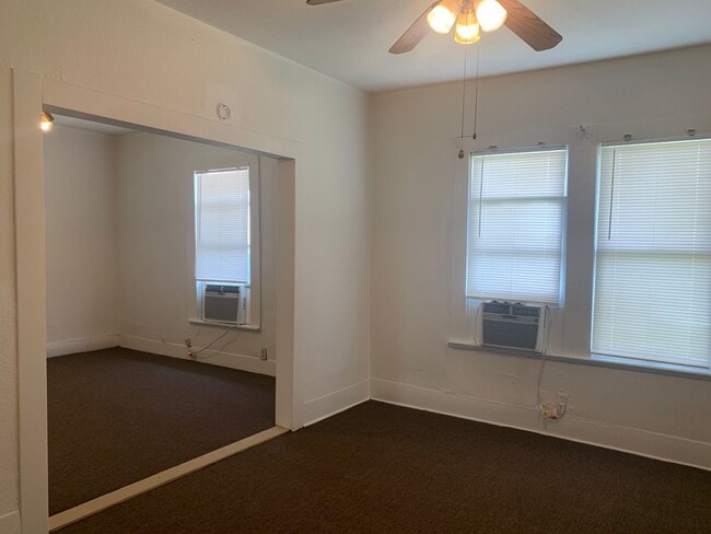 Foto del edificio - 4215 Garden St