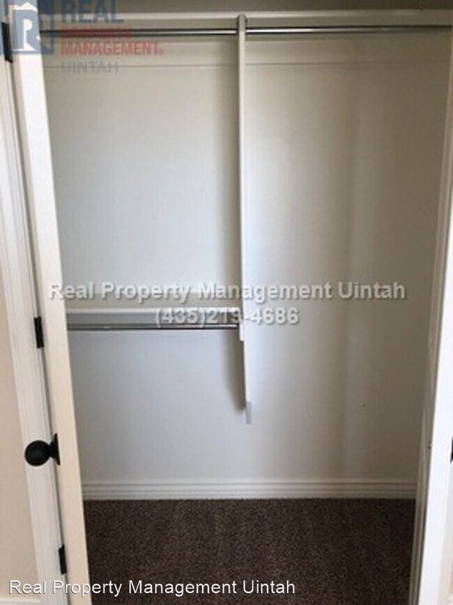 Foto del edificio - 3 br, 2.5 bath House - 422 E Gray Fox Lane