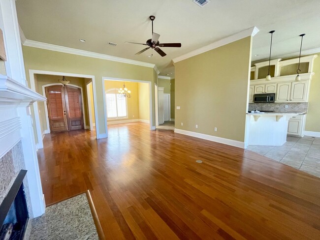 Building Photo - 3 BR/2.5 BA in Castlewoods for rent!!