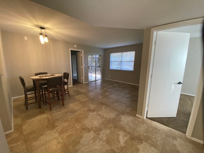 Foto del edificio - 1566 SE Royal Green Cir