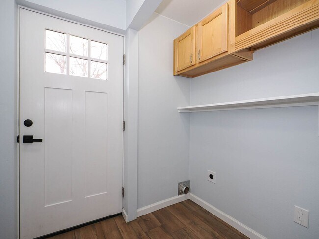 Foto del edificio - Upstairs Unit in Ogden