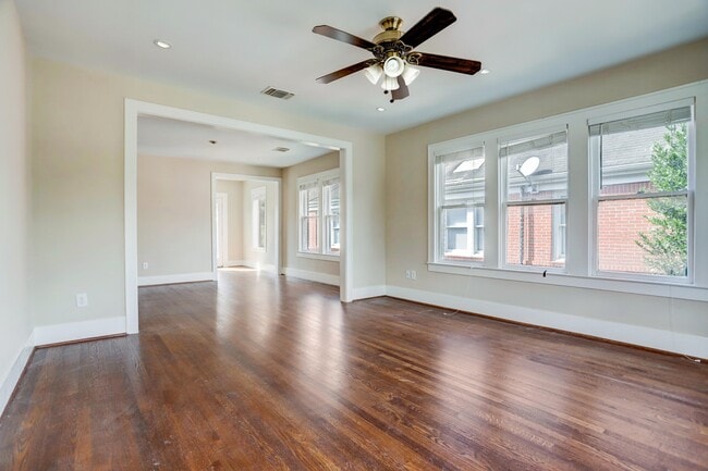 Foto del edificio - 2510 Kingston St