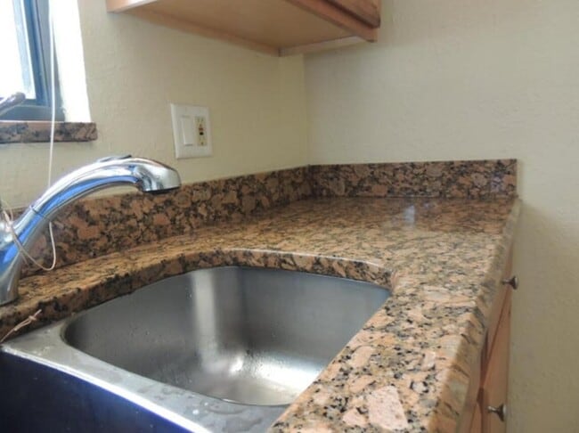 Foto del edificio - 1731 SE Lorraine St