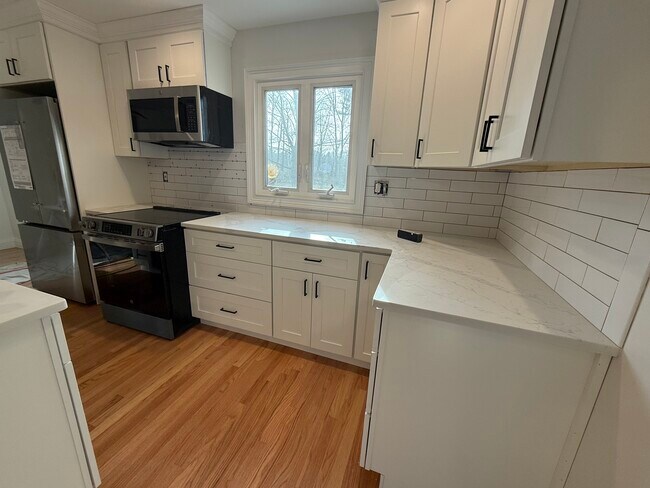 Foto del edificio - 59 Applewood Rd