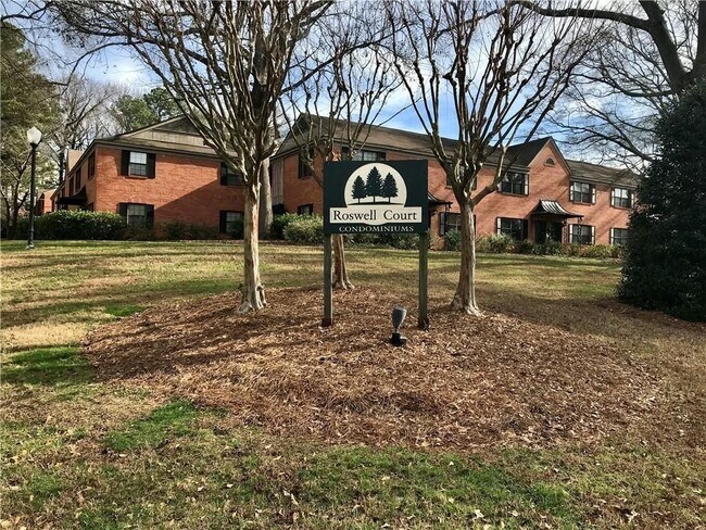 Foto del edificio - 75 Roswell Ct NE