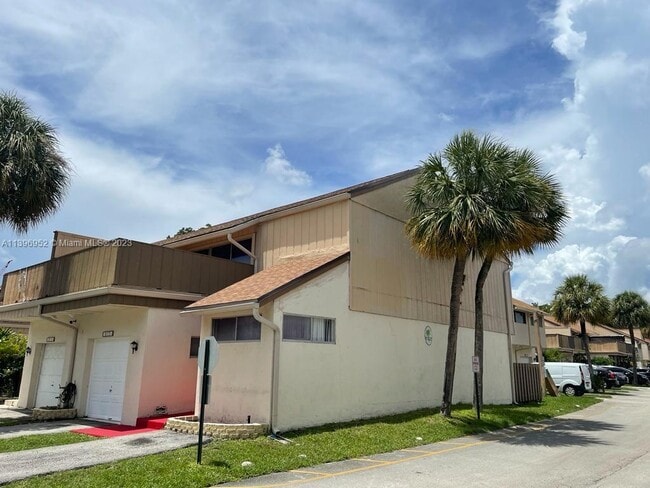Building Photo - 853 NW 81st Way