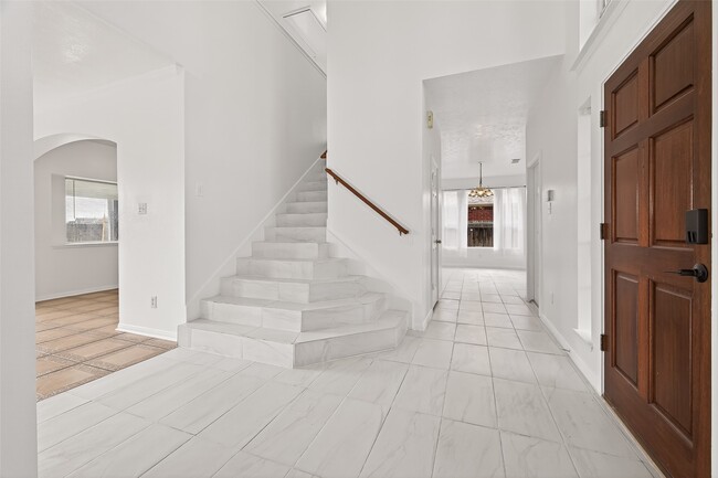 Foto del edificio - 18807 Forest Deer Rd