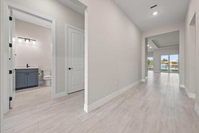 Building Photo - 12421 Banner Ct