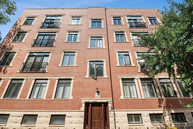 Building Photo - 1503 N Mohawk St