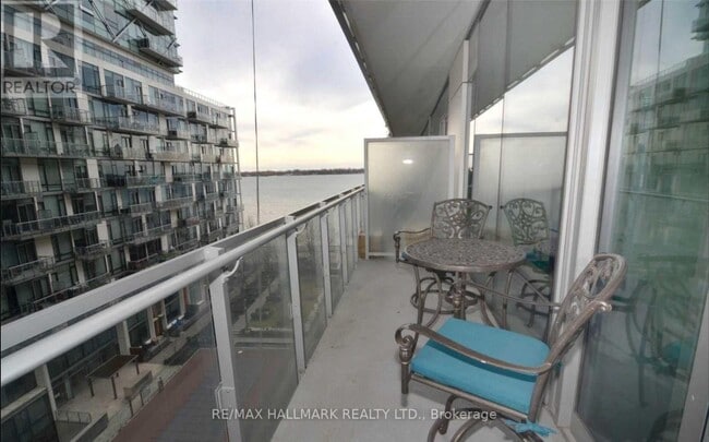 Photo du bâtiment - 39-739 Queens Quay E