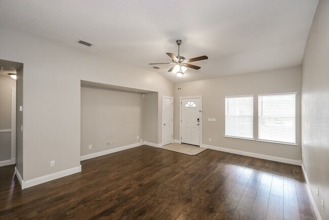 Foto del edificio - 7206 S Beekman Lake Dr