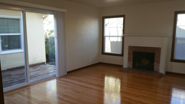 Foto del edificio - 765 18th Ave