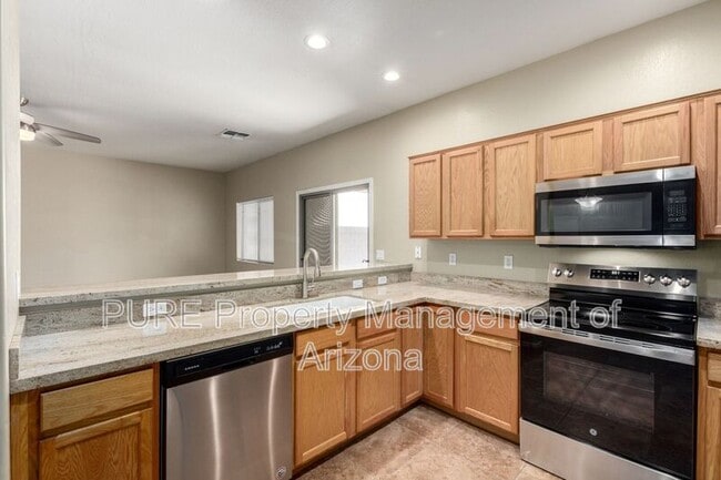 Foto del edificio - 7048 W Lincoln St