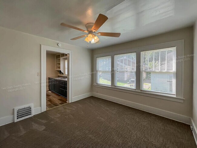 Foto del edificio - 1314 N Concord Ave