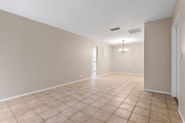 Foto del edificio - Lovely 1/1 condo in Winter Springs ~ Fresh...