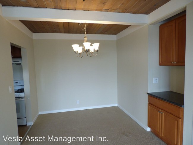 Building Photo - 5150 Diamond Heights Blvd