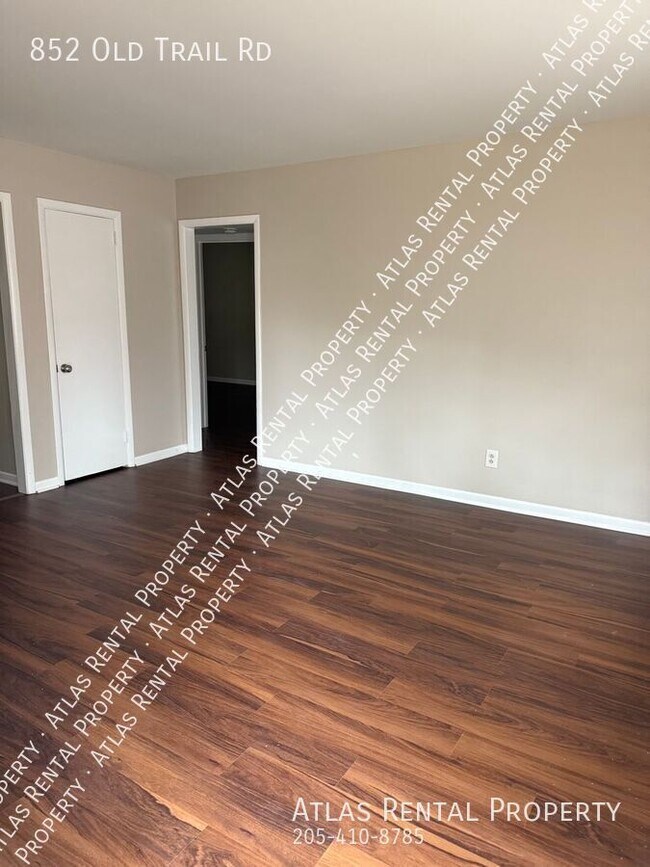 Foto del edificio - 852 Old Trail Rd