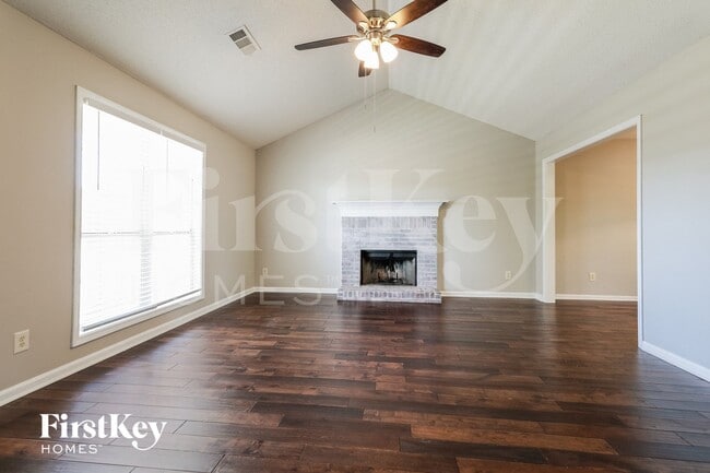 Building Photo - 453 Jasmine Dr