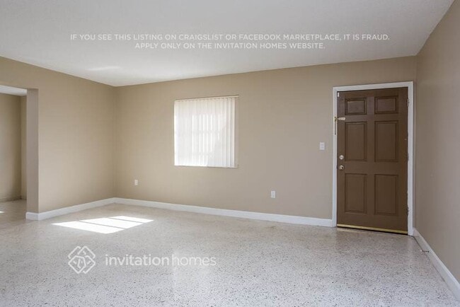 Building Photo - 3010 SW 97th Ct