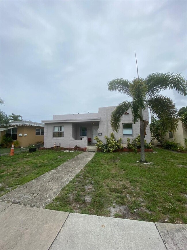 Foto del edificio - 2014 Funston St