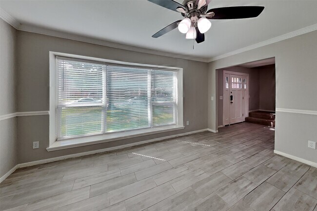 Foto del edificio - 9219 Palm Shores Dr