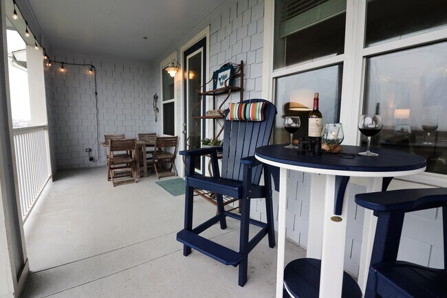 Building Photo - 26550 Mangrove Dr