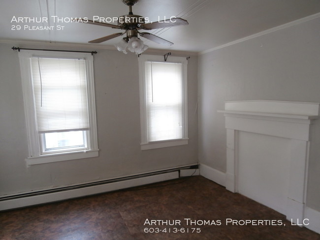 Building Photo - Two bedroom on quiet street