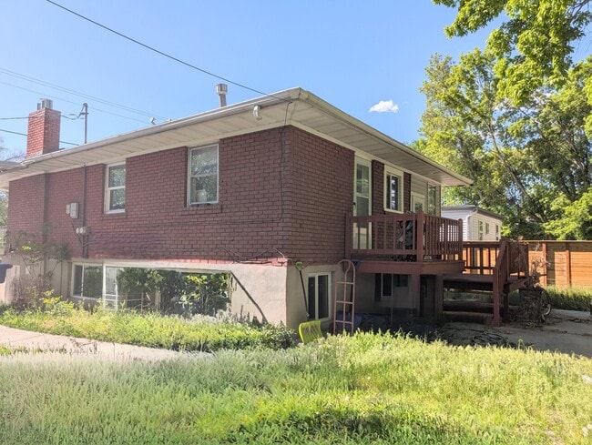 Building Photo - 2841 S 700 E