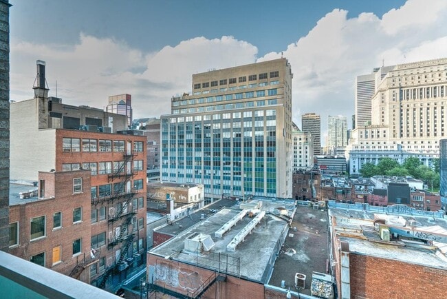 Building Photo - 1229 Rue Drummond