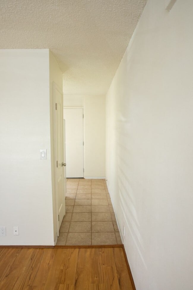 Building Photo - 936 Lehua Ave