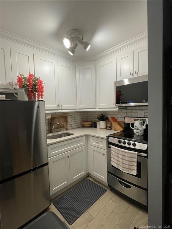 151 Courtland Ave Unit 2B, Stamford, CT 06902 Condo for Rent in