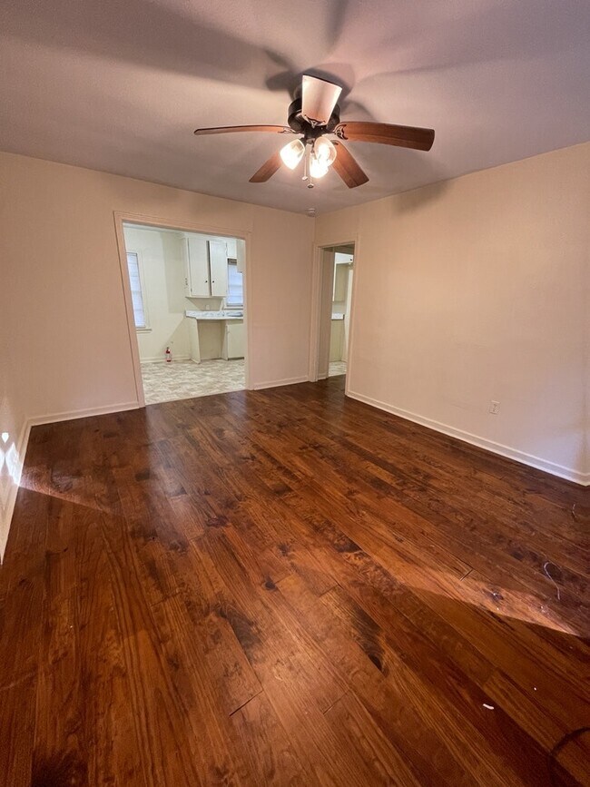 Foto del edificio - 2786 Brookwood Dr