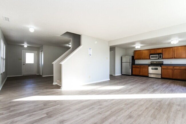 Building Photo - 7926 Hydrangea Ct