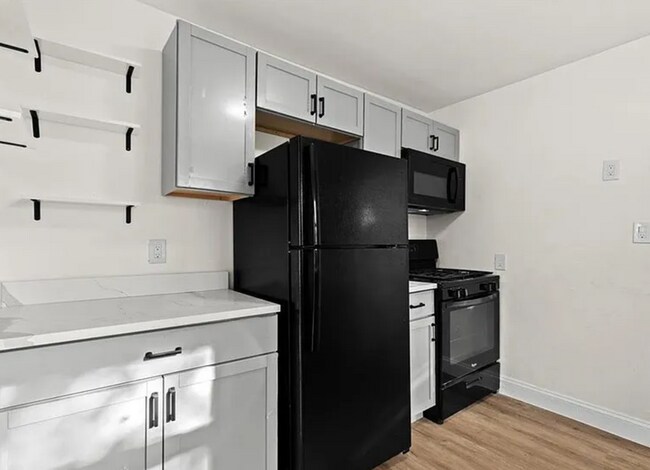 Building Photo - 24266 Eureka Ave