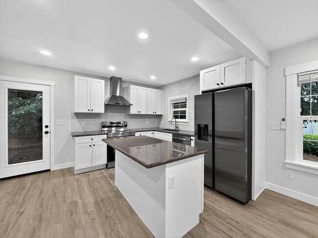 Foto del edificio - 12910 74th Ave S