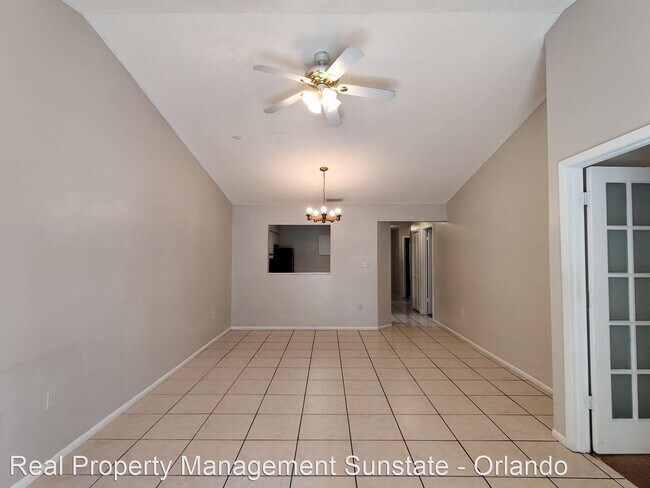 Building Photo - 7640 University Garden Dr