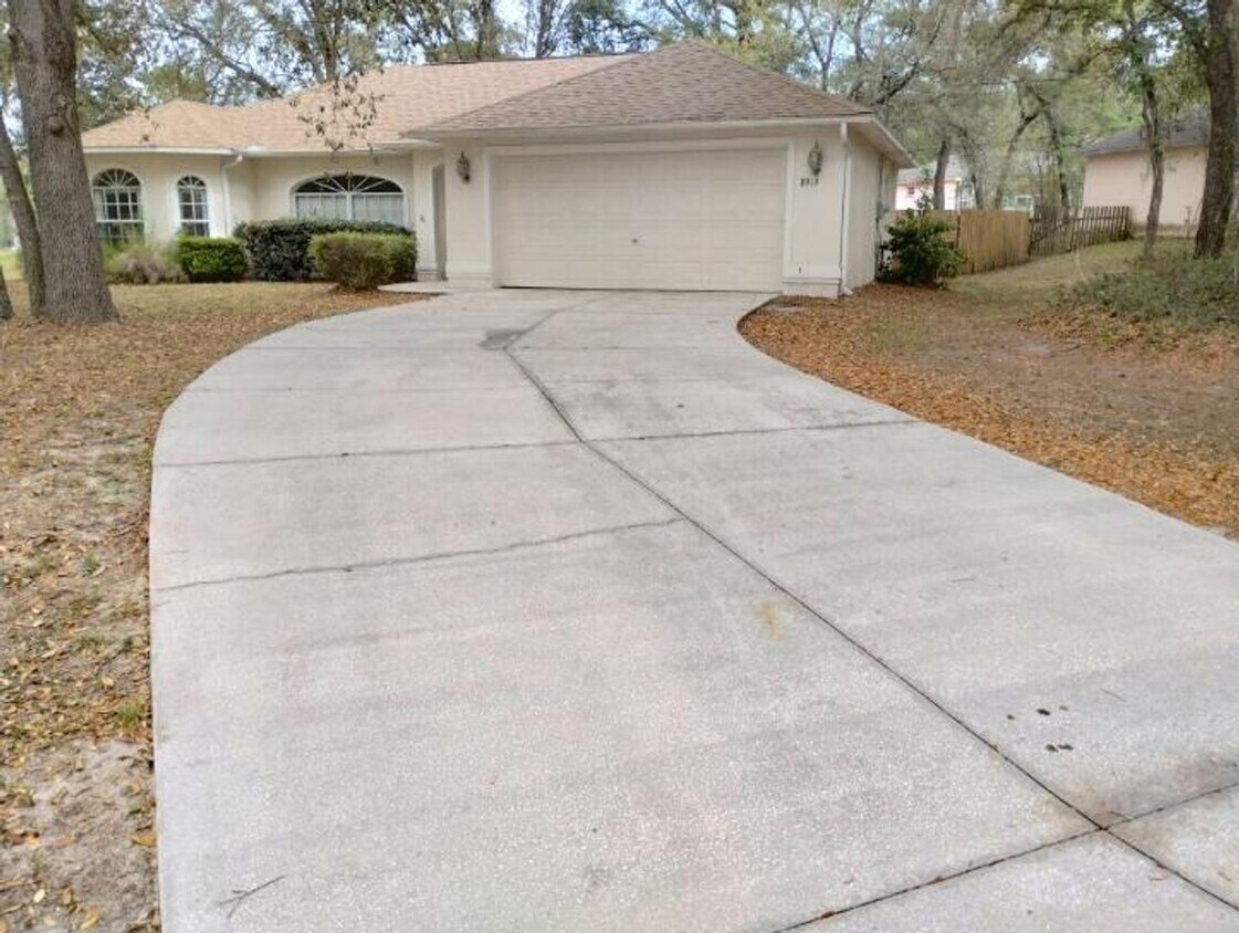 Primary Photo - 3 br, 2 bath House - 8919 N. MENDOZA WAY