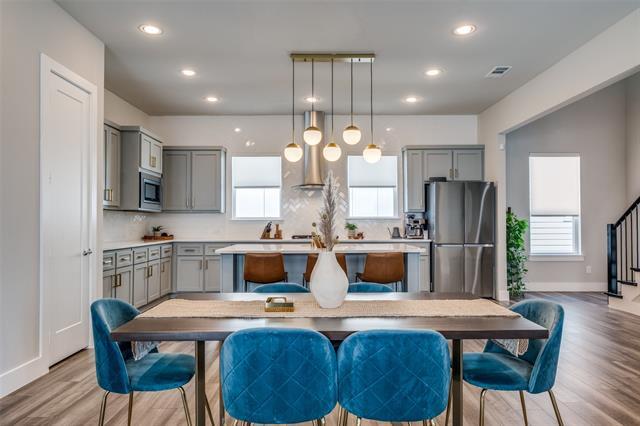 Foto del edificio - 2645 Carolwood Ln