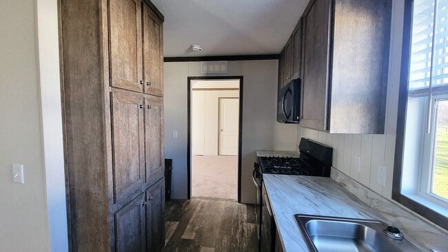 Building Photo - 240 New Mexico