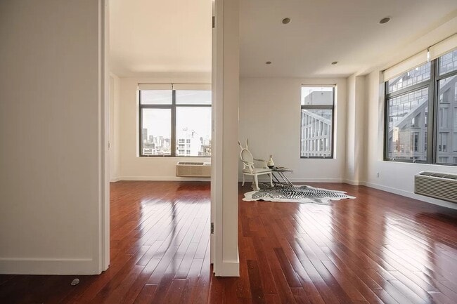 Building Photo - Stunning 1 bedroom apartment 1 bathroom