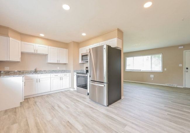 Building Photo - 19145 Sherman Way