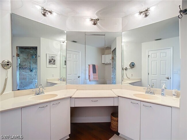 Foto del edificio - 2860 Citrus Lake Dr