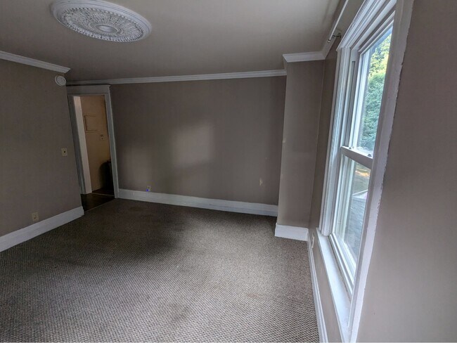 Living room - 16 Birch Cres