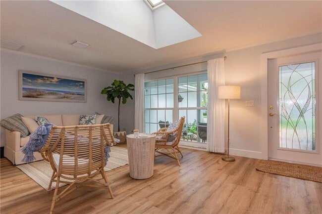 Building Photo - Private Heated Pool