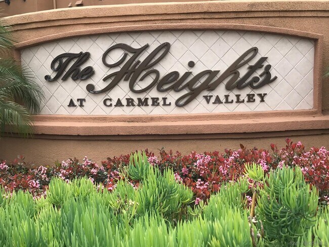 Foto del edificio - 12364 Carmel Country Rd