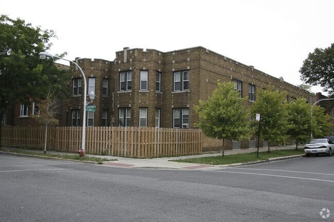 Foto del edificio - 6555 S California Ave