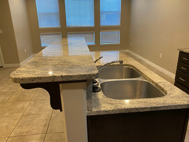 Foto del edificio - Mandrake Townhome